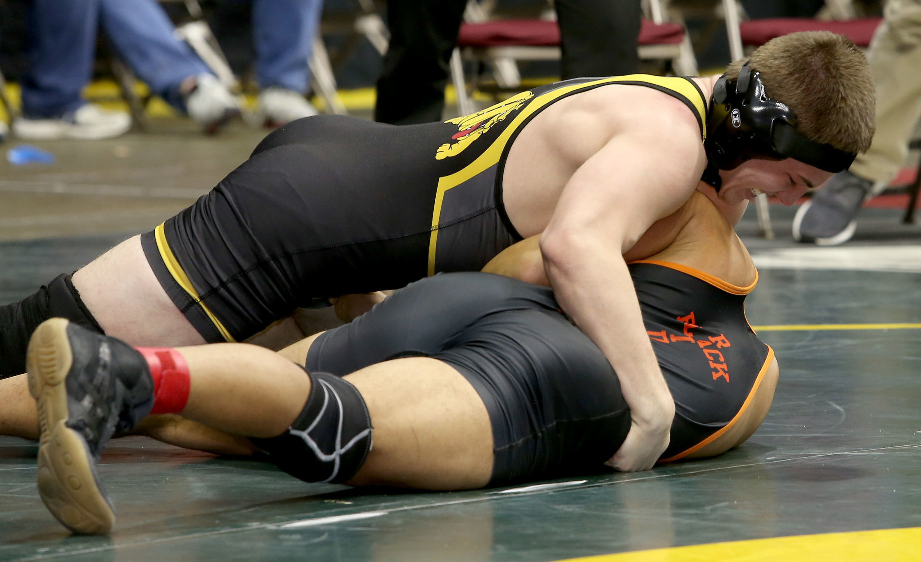 021419-qct-IA-HS-Wrestling-014